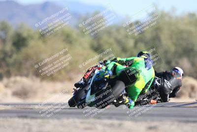 media/Dec-07-2025-CVMA (Sun) [[3e7d2de5dc]]/Race 12- Formula 40 MW and LW/